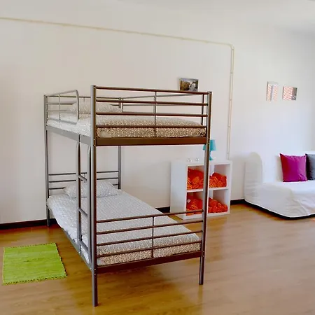 Atalia's Aventura Hostel *